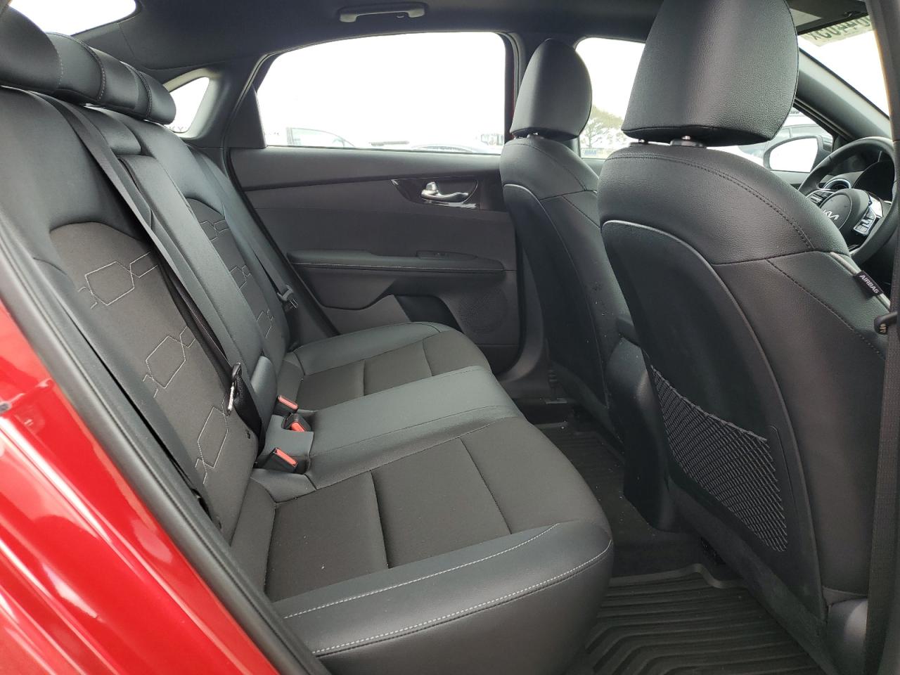 2024 Kia Forte - Image 10