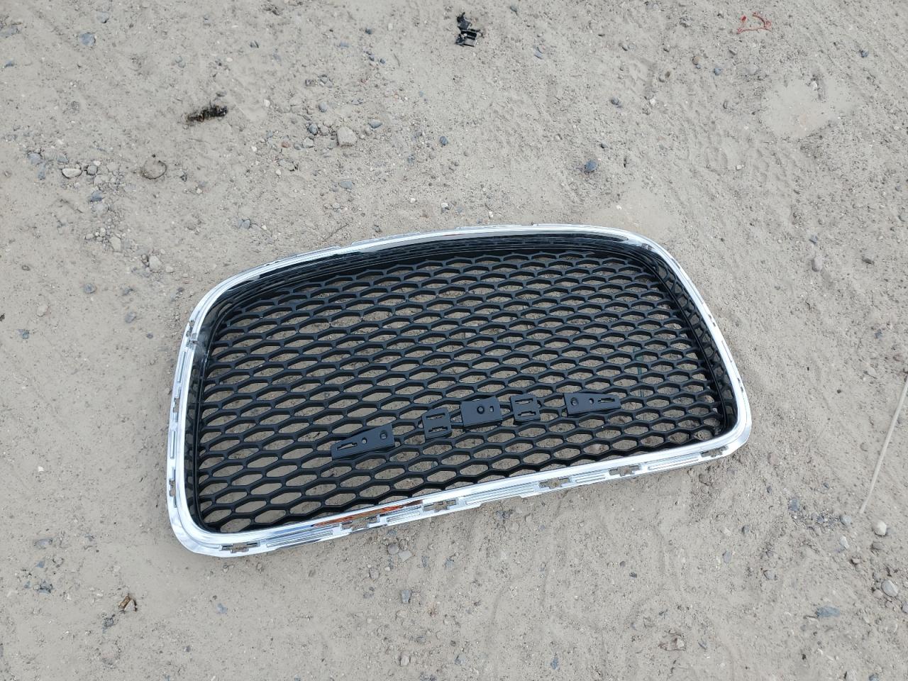 2019 Chrysler 300 - Image 12