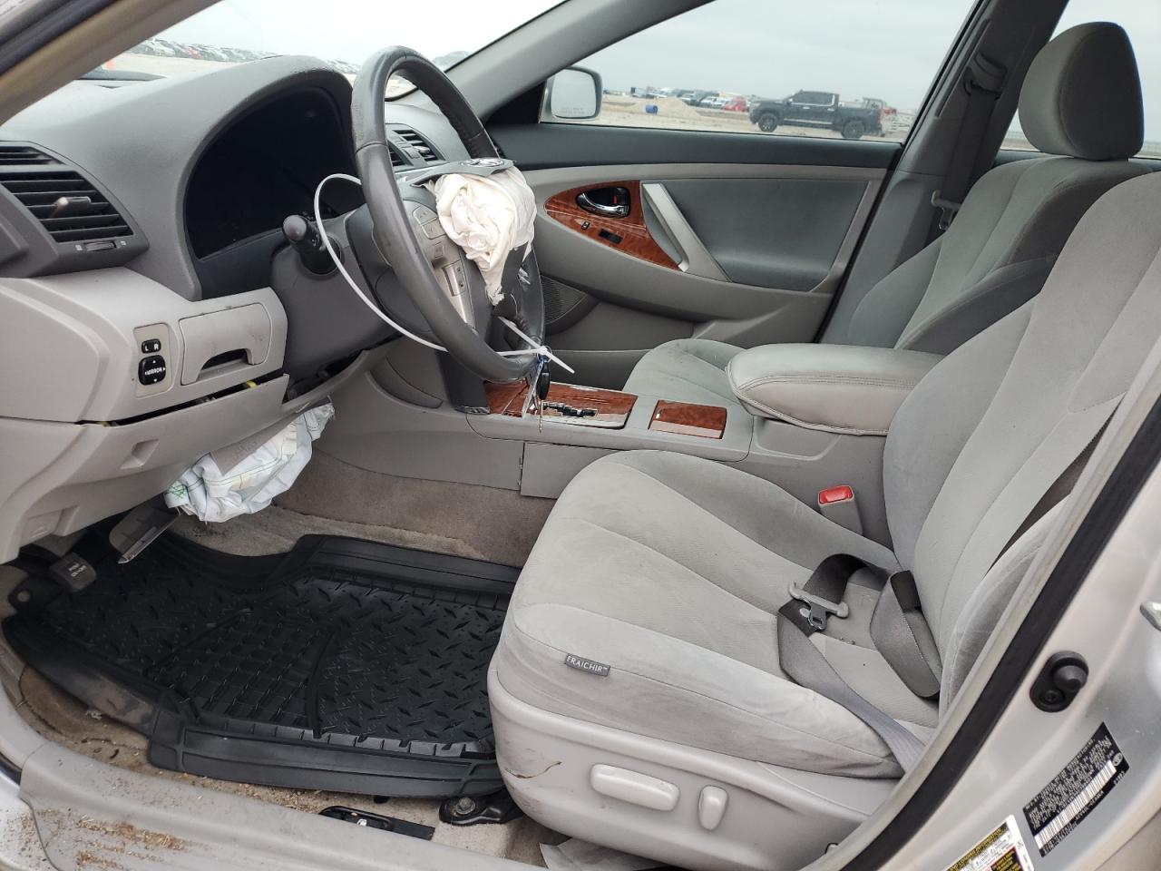 2009 Toyota Camry - Image 7