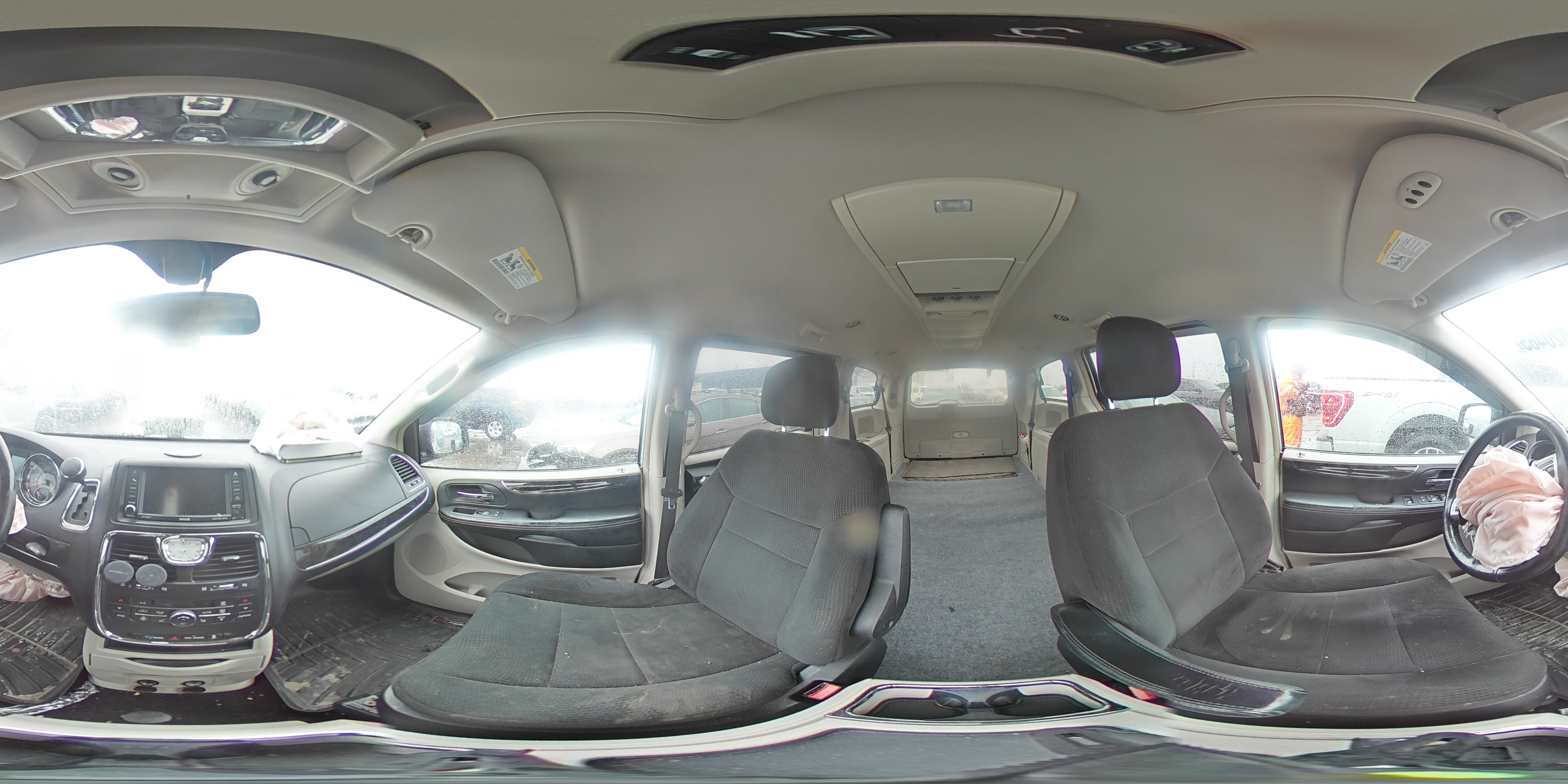2012 Chrysler Town & Country - Image 14