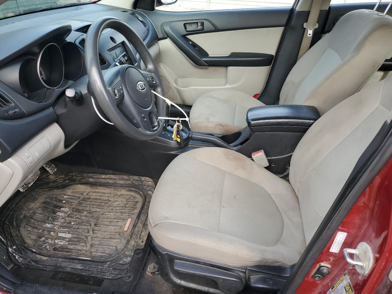 2010 Kia Forte - Image 7