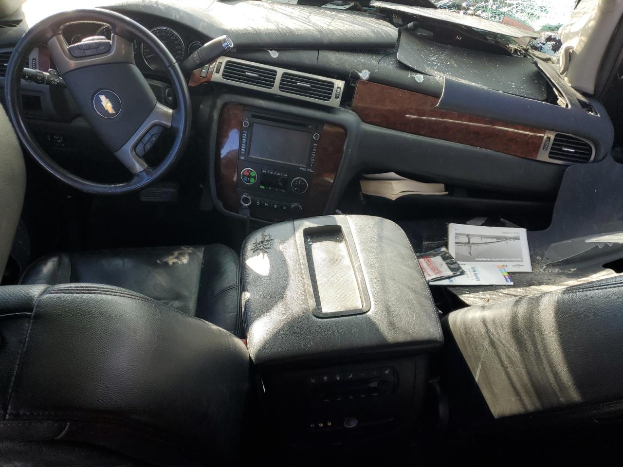 2013 Chevrolet Suburban - Image 8