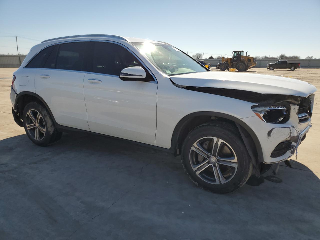 2016 Mercedes-Benz GLC - Image 4