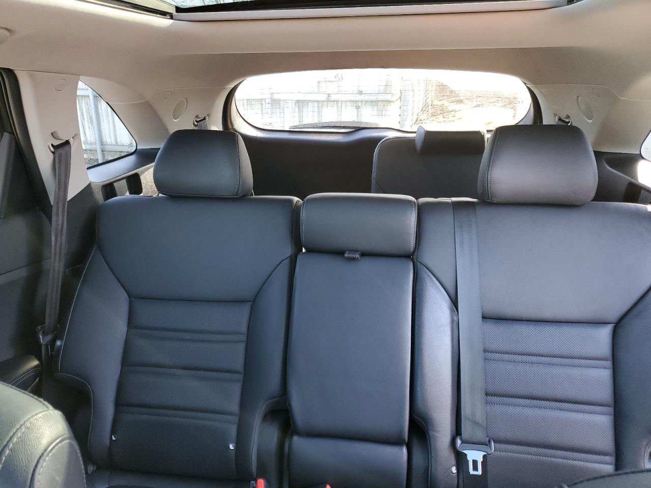 2016 Kia Sorento - Image 11