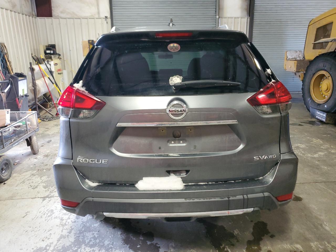 2017 Nissan Rogue - Image 6