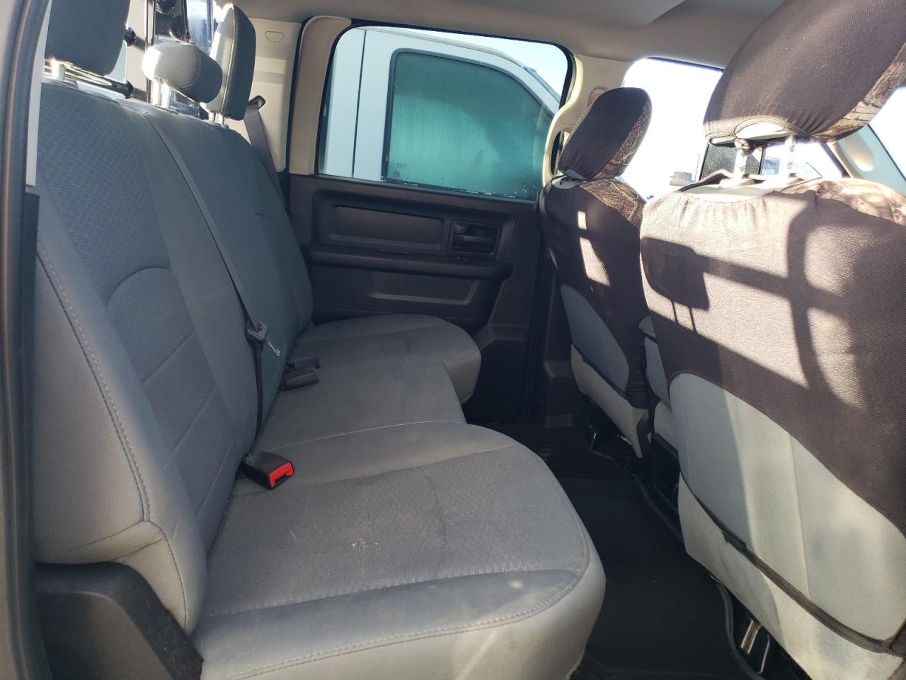 2015 RAM 2500 - Image 10