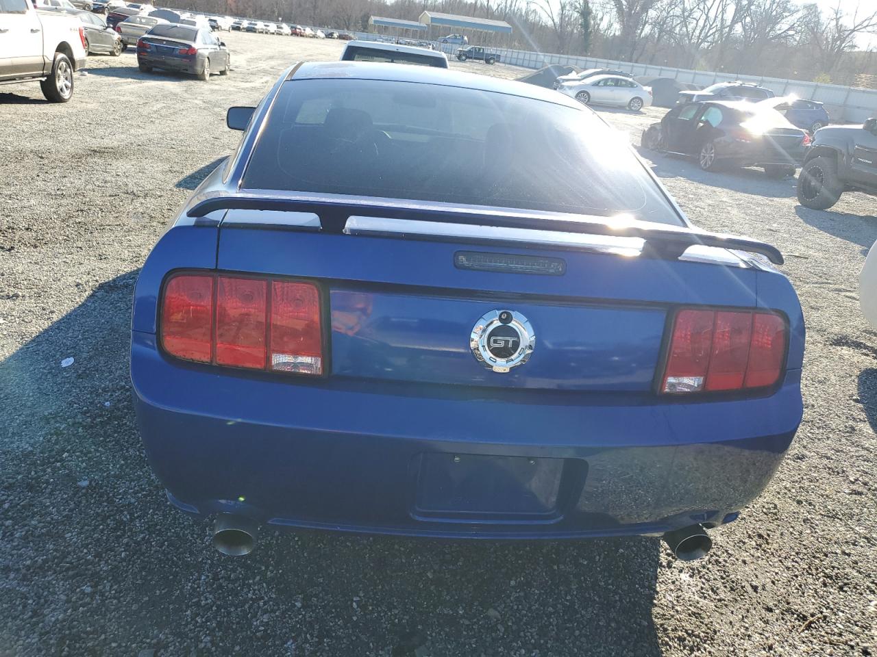 2005 Ford Mustang - Image 6