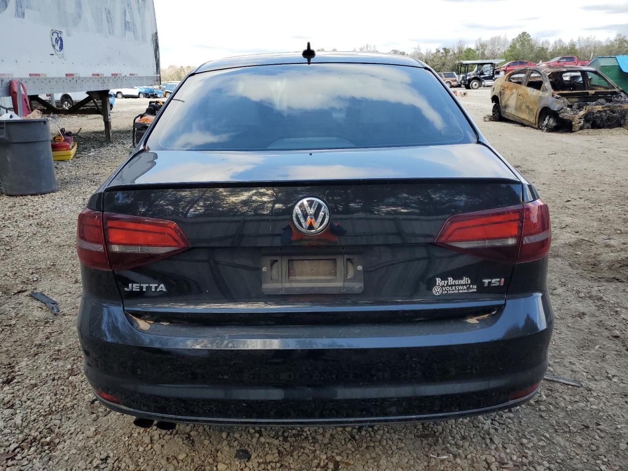2016 Volkswagen Jetta - Image 6
