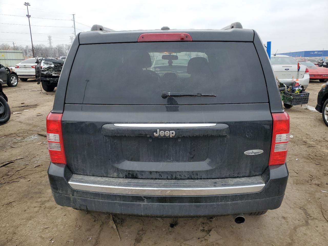 2017 Jeep Liberty (Patriot) - Image 6