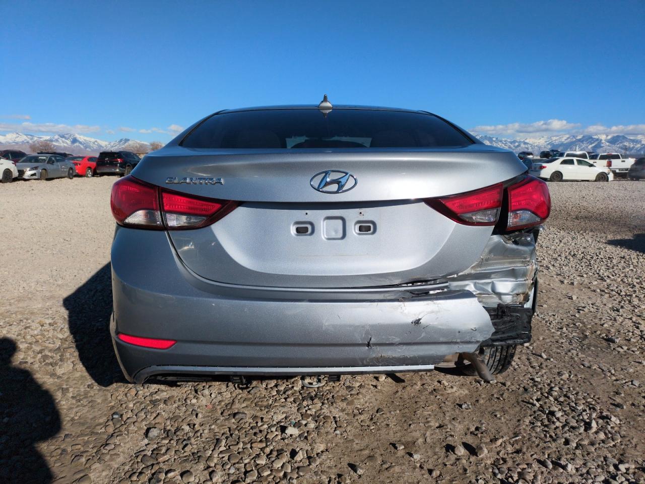 2016 Hyundai Elantra - Image 6