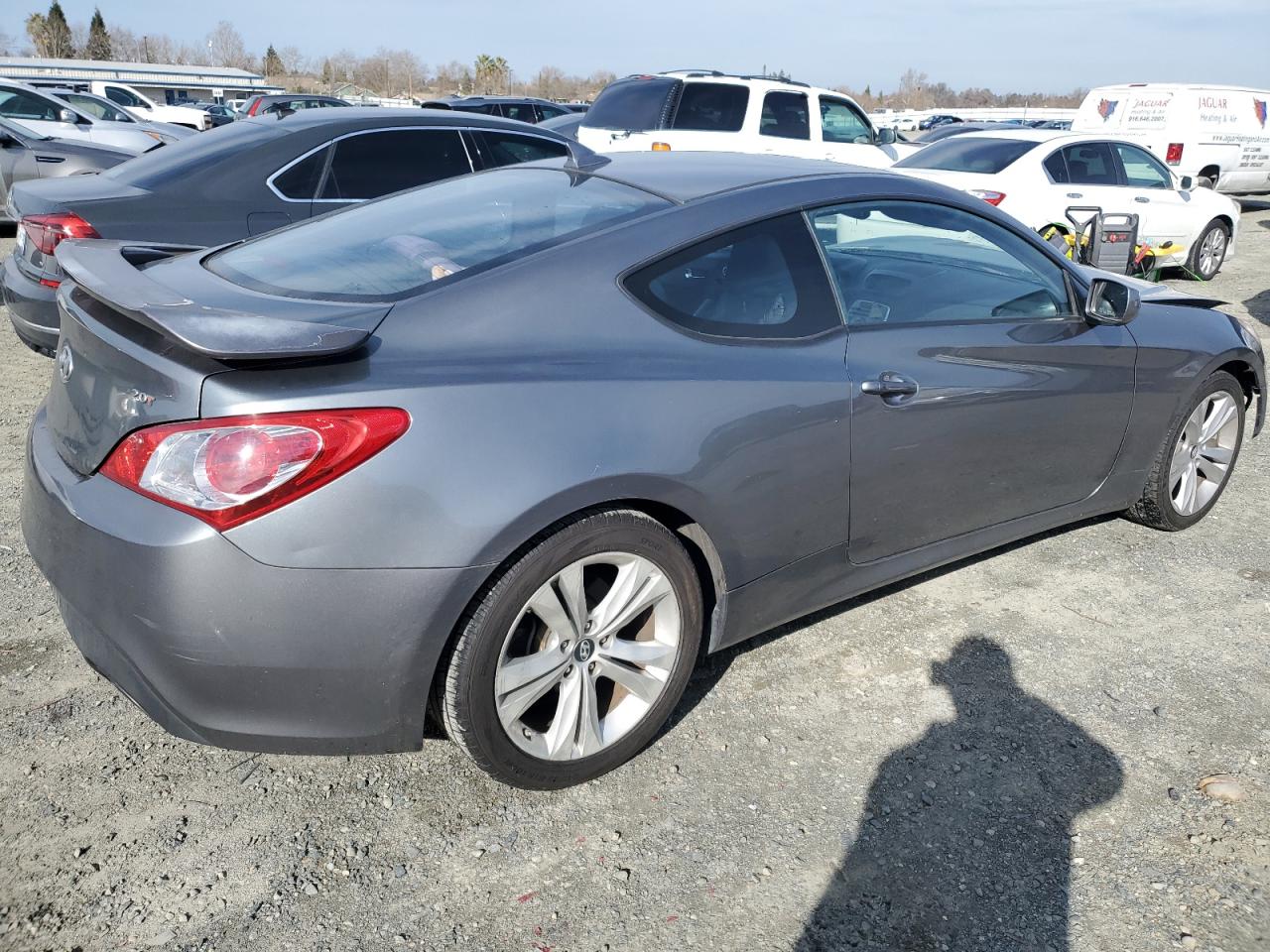 2010 Hyundai Genesis - Image 3