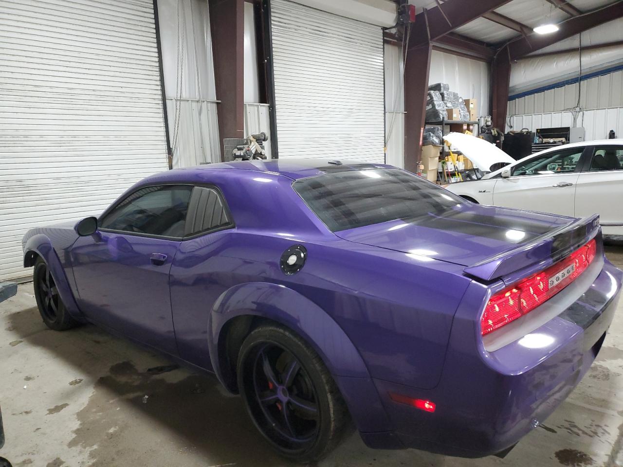 2014 Dodge Challenger - Image 2