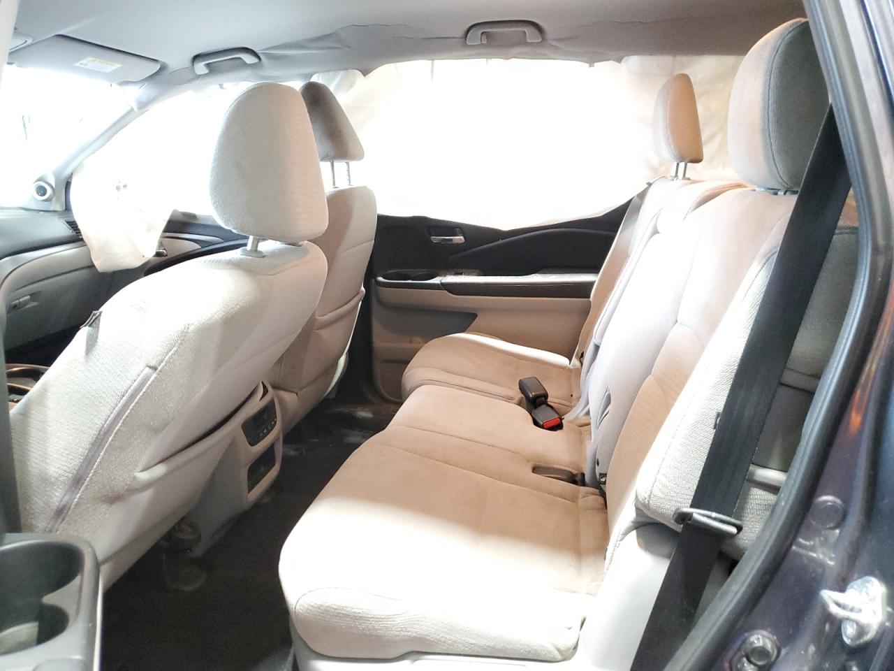 2016 Honda Pilot - Image 11