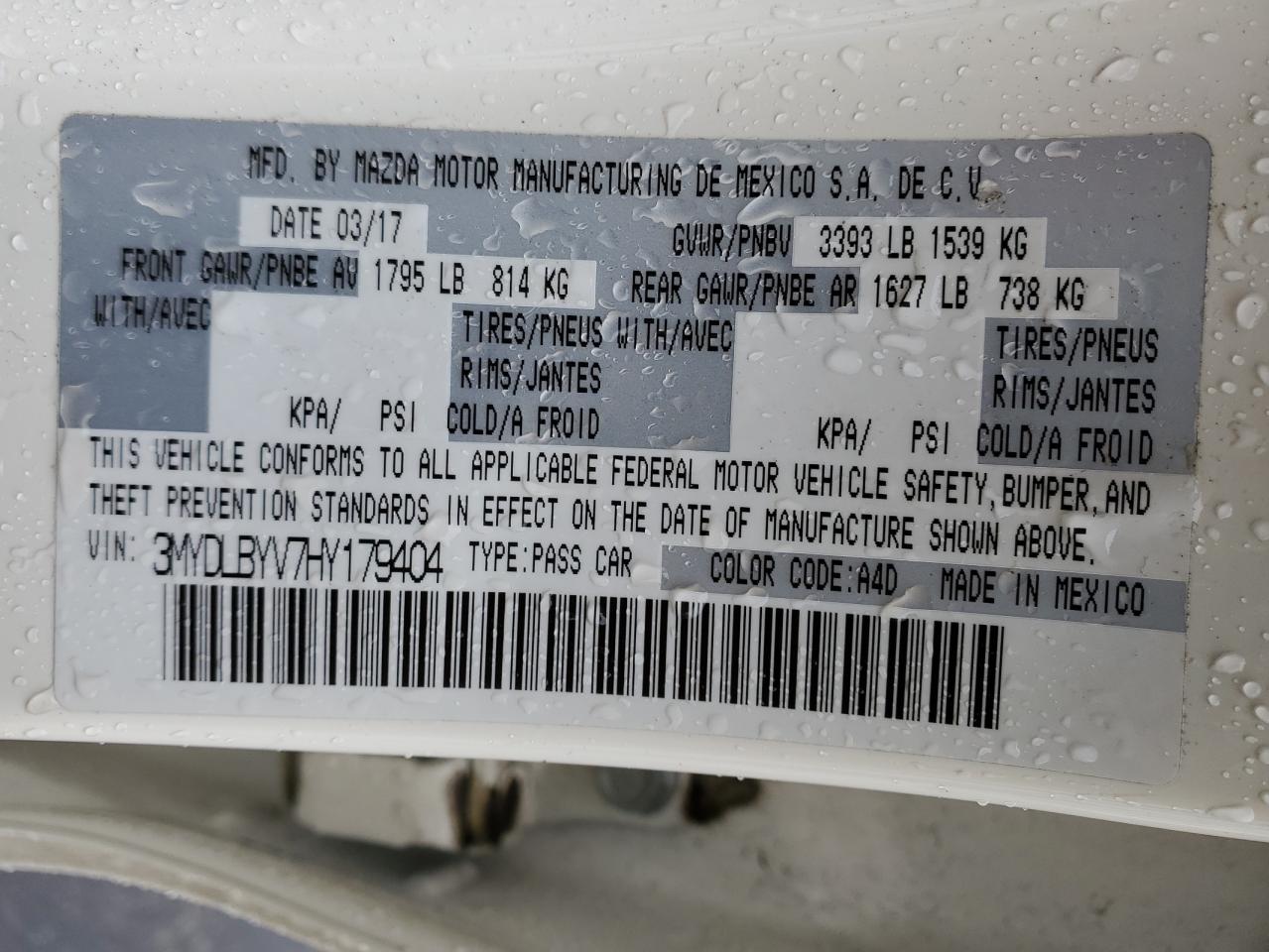 2017 Toyota Yaris - Image 12