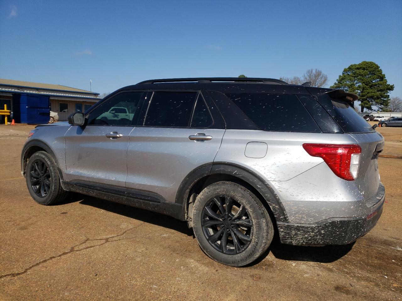 2021 Ford Explorer - Image 2