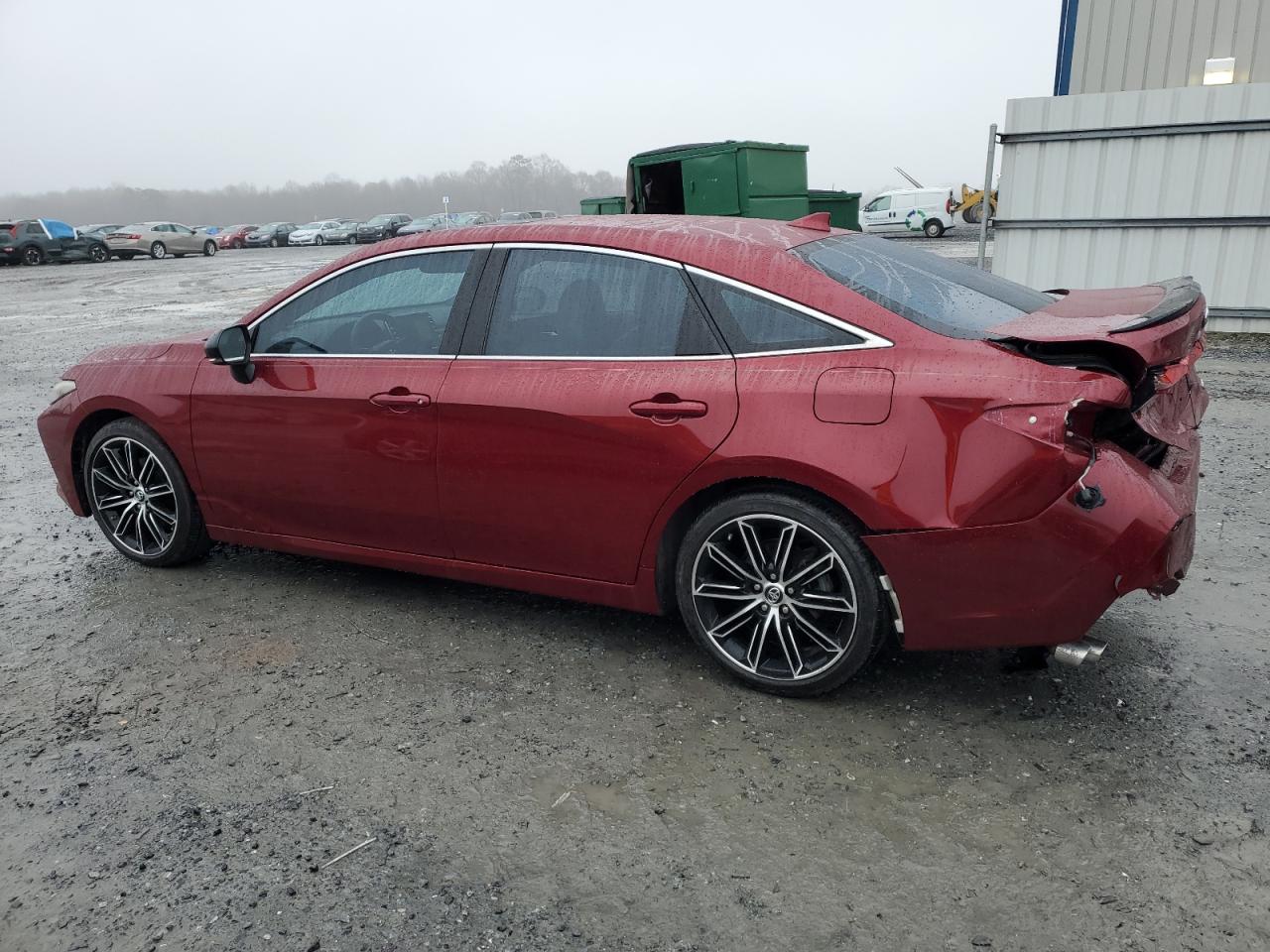 2019 Toyota Avalon - Image 2
