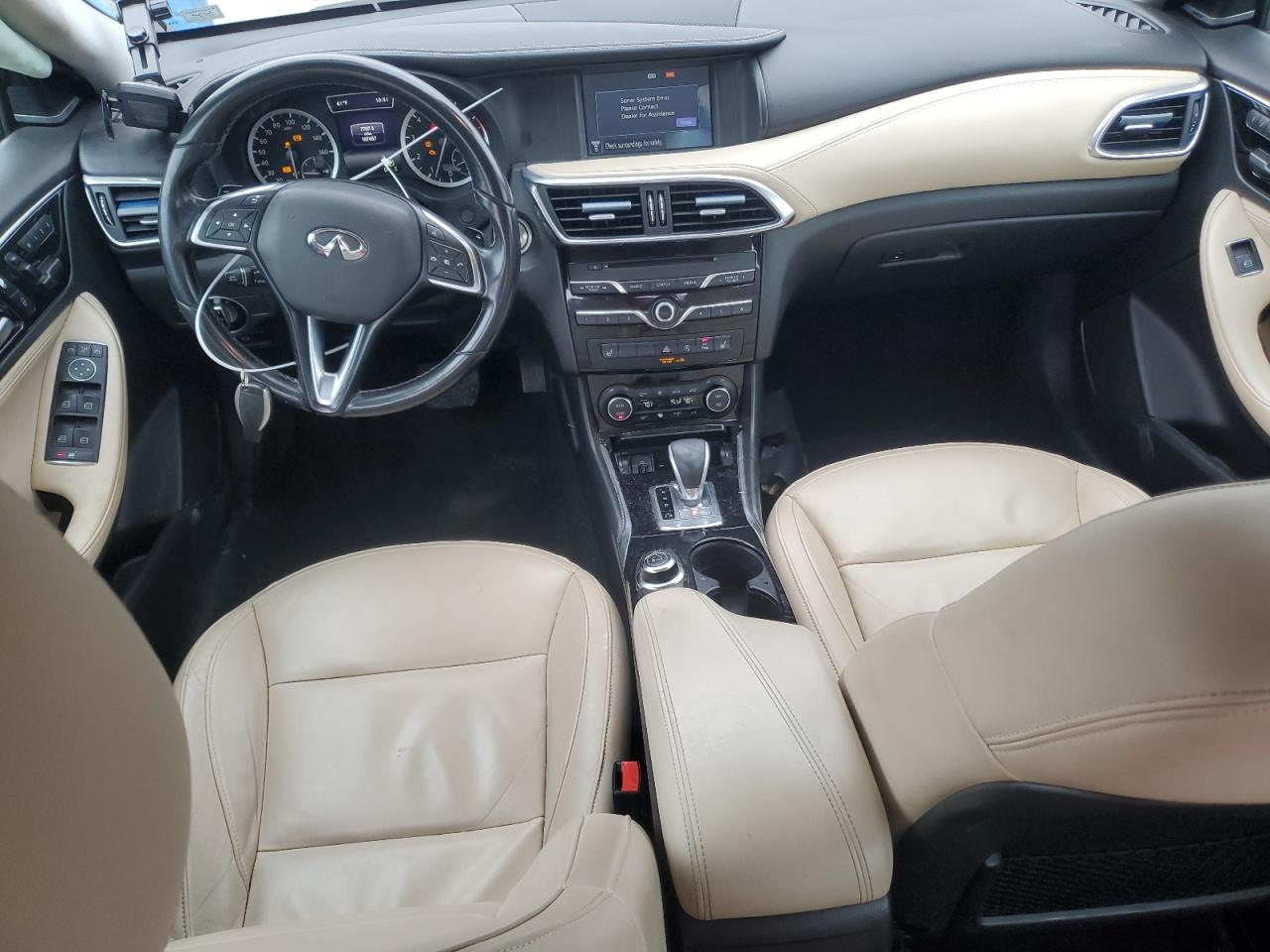 2017 Infiniti QX30 - Image 8