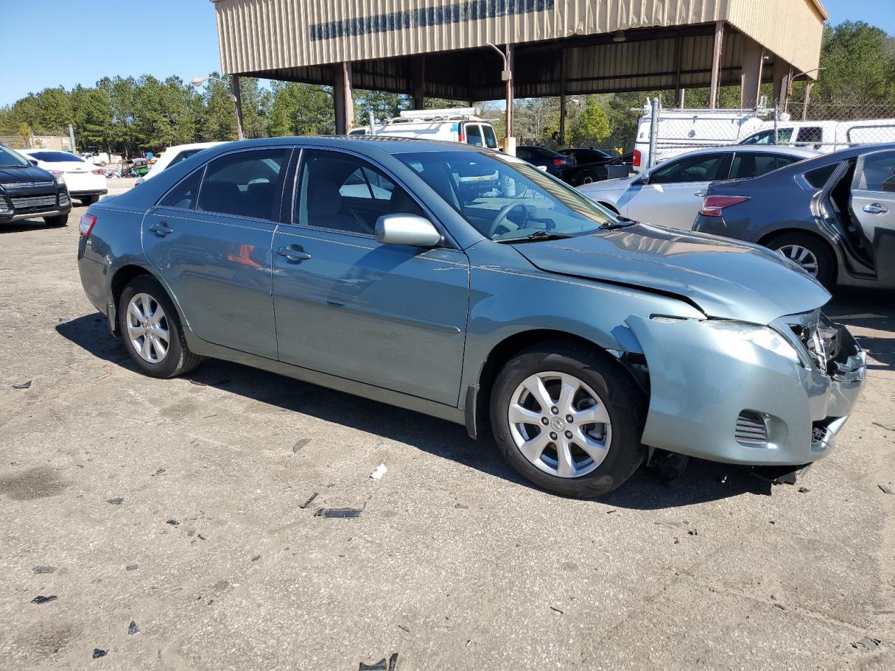 2011 Toyota Camry - Image 4