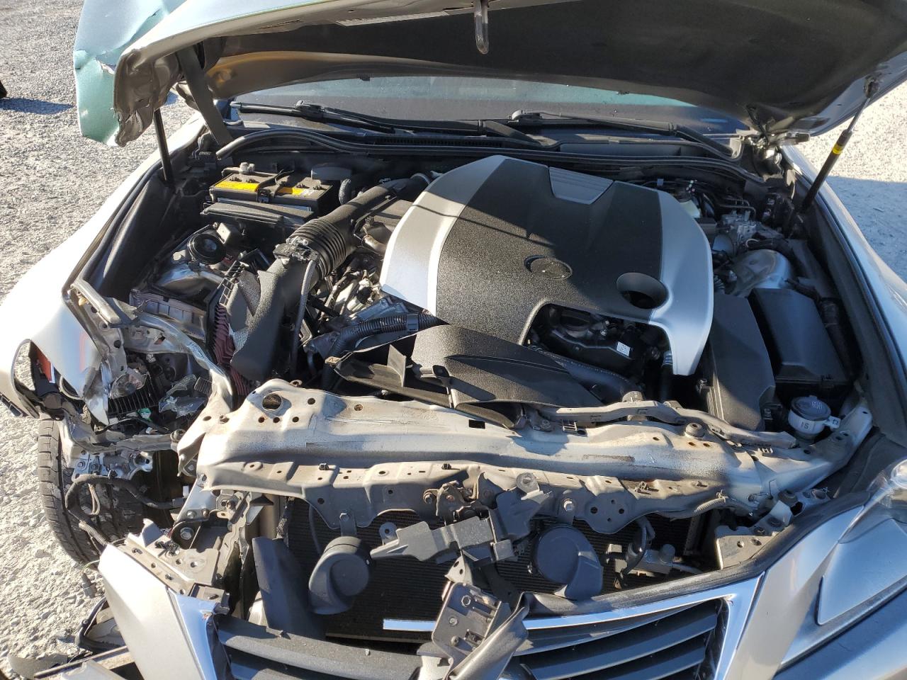 2016 Lexus IS - Image 11