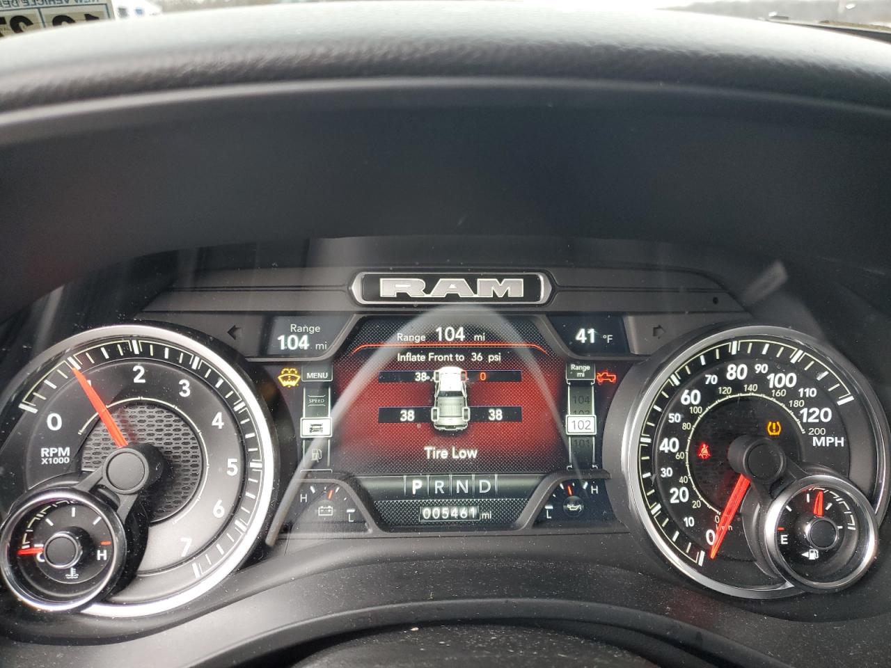 2022 RAM 1500 - Image 9