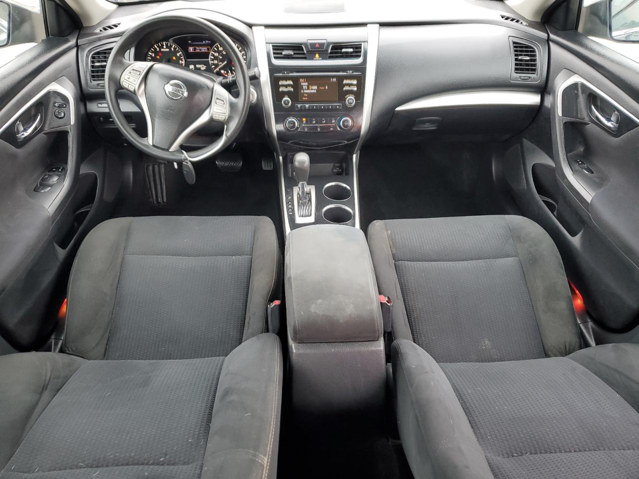2015 Nissan Altima - Image 8