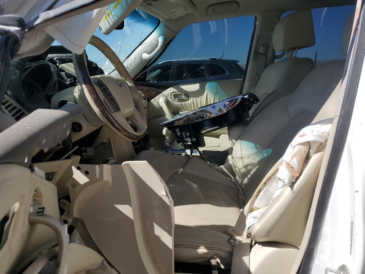2012 Infiniti QX56 - Image 7