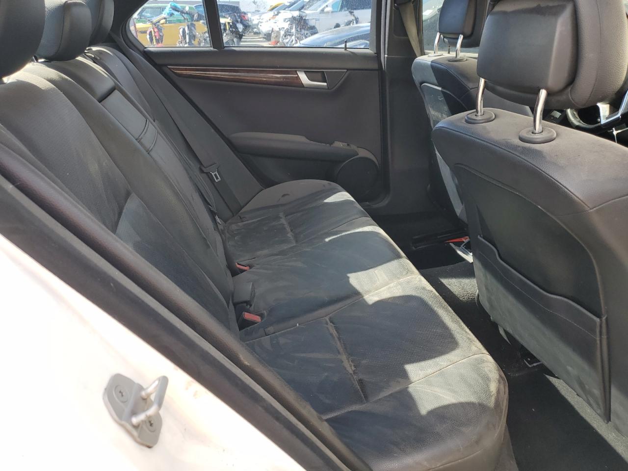 2014 Mercedes-Benz C 250 VIN: WDDGF4HB9EA955073 Lot: 46194325