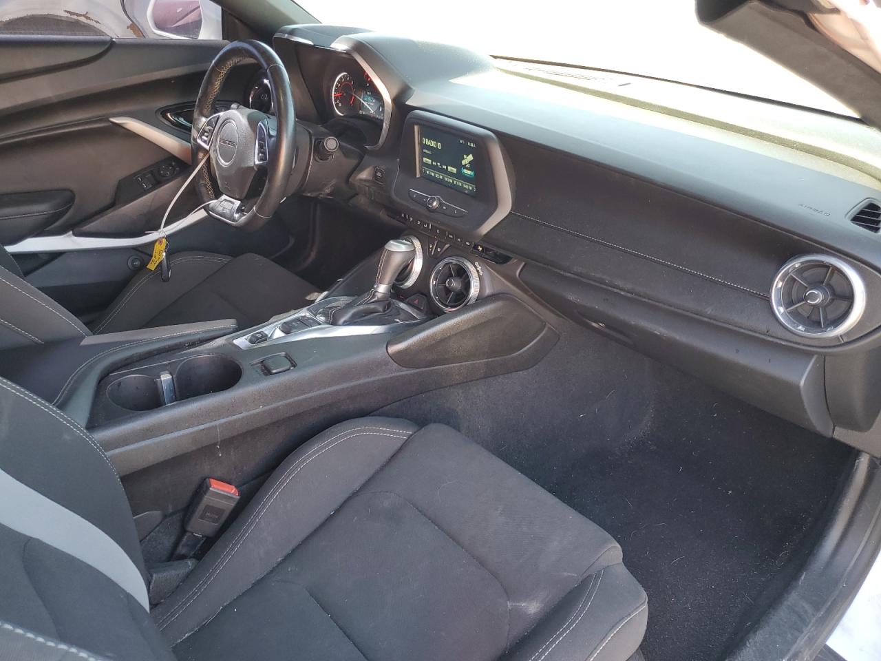 2017 Chevrolet Camaro - Image 8