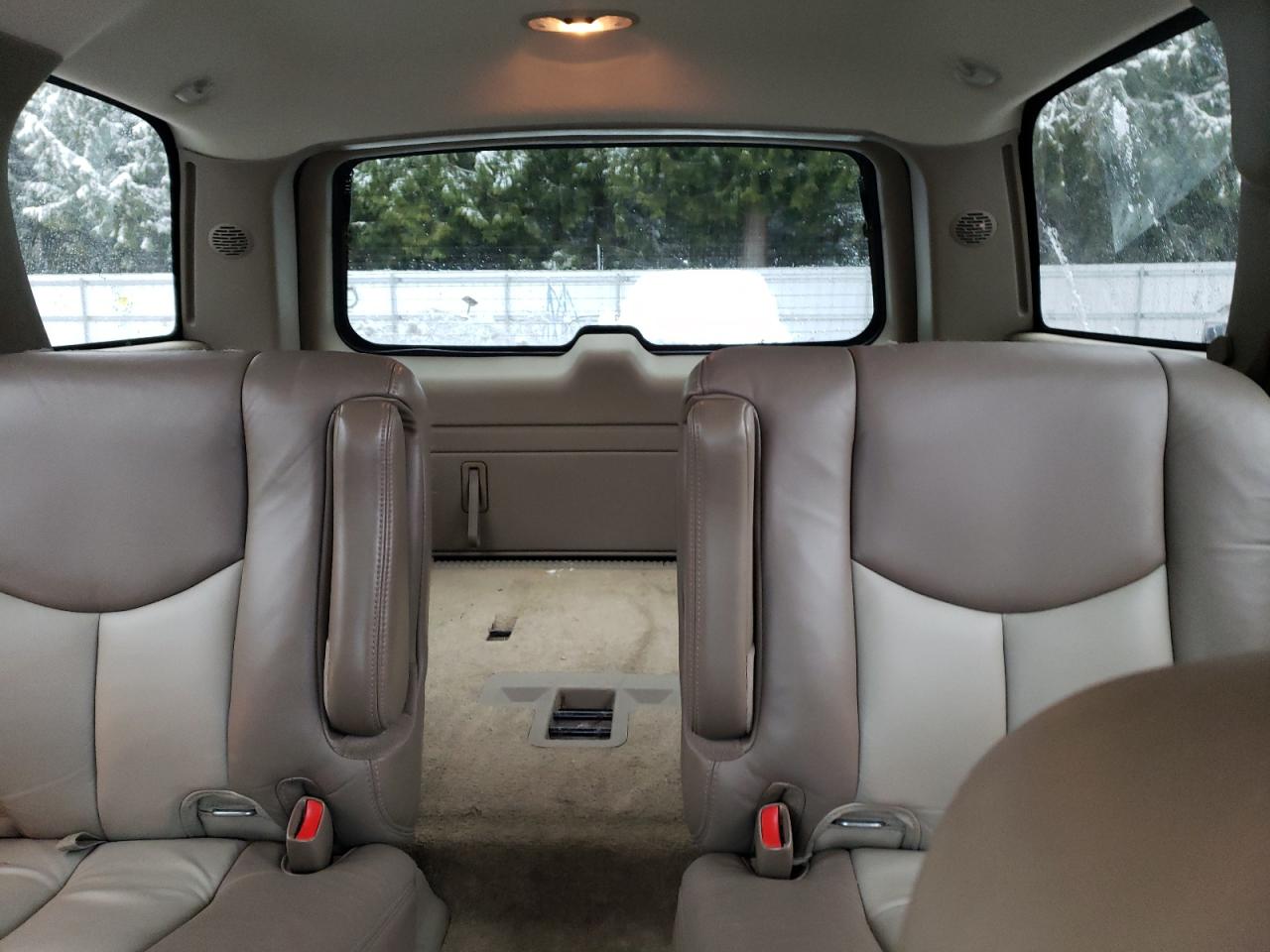 2003 GMC Yukon - Image 10