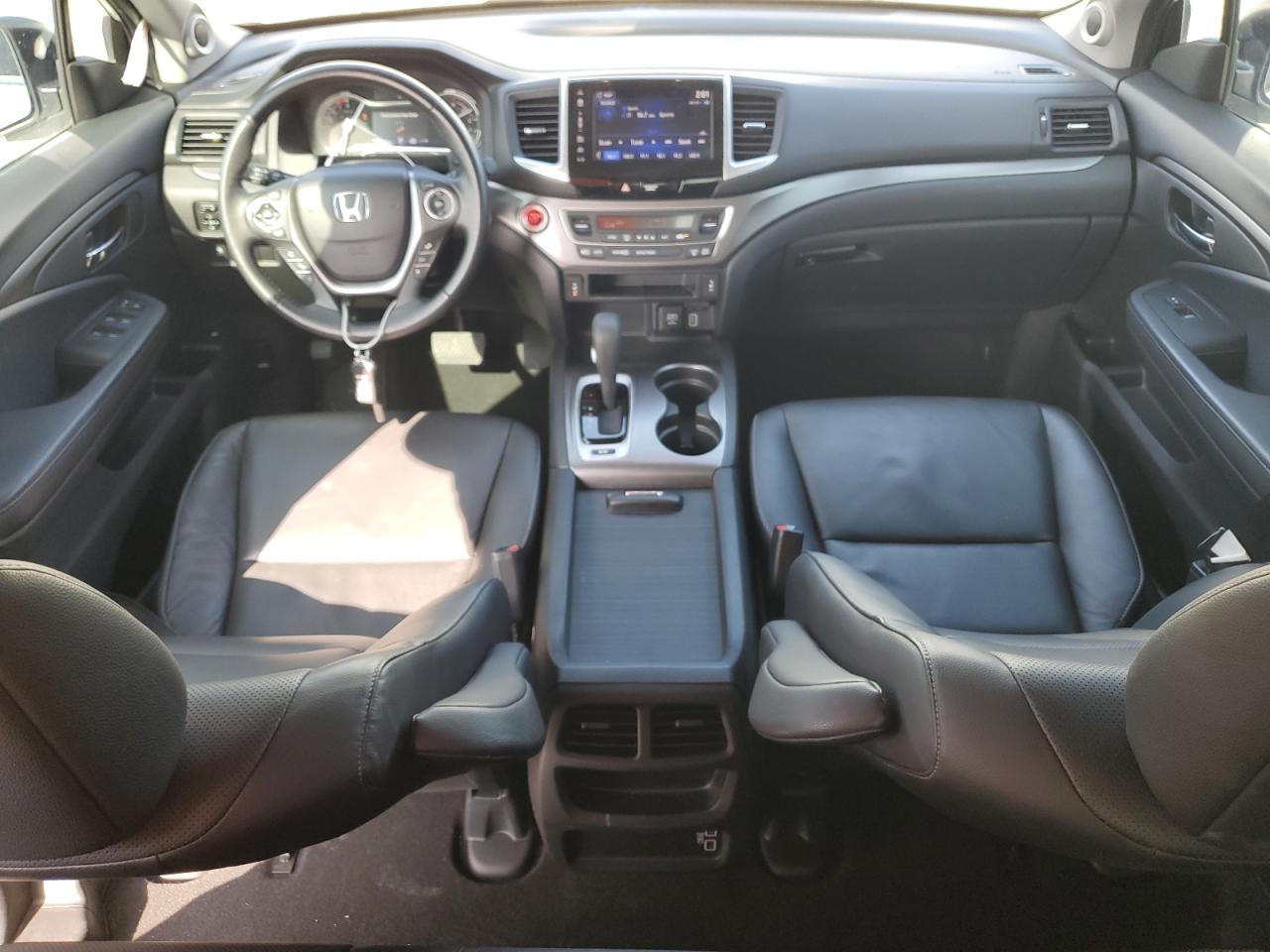 2019 Honda Ridgeline - Image 8