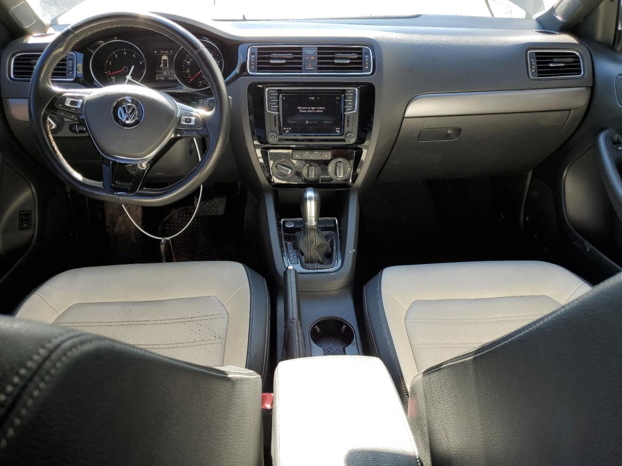 2016 Volkswagen Jetta - Image 8