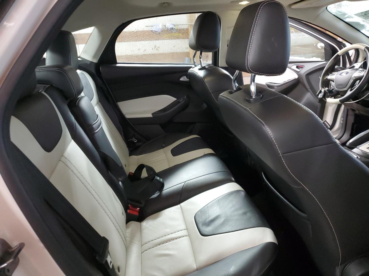 2012 Ford Focus - Image 10