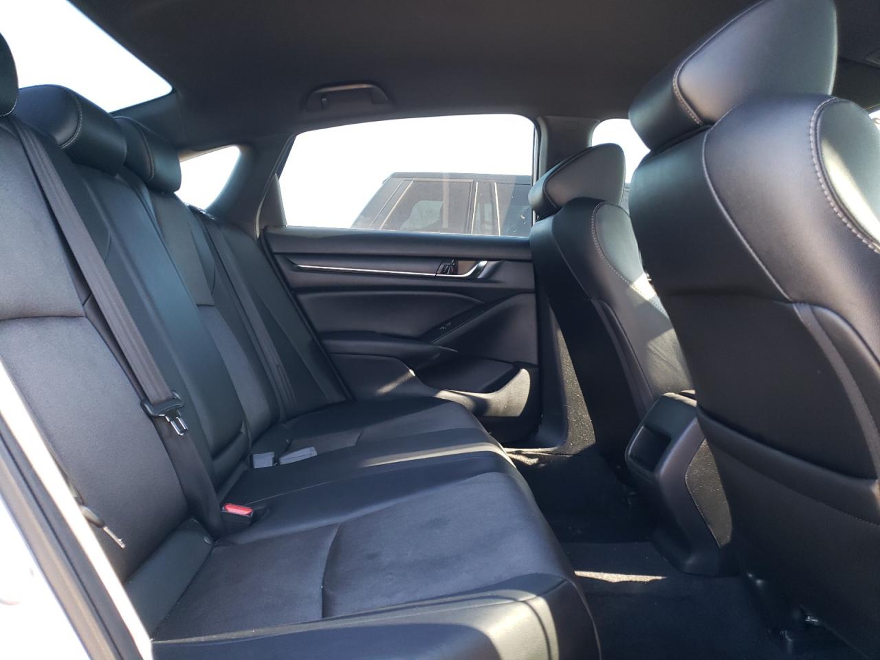 2020 Honda Accord - Image 10