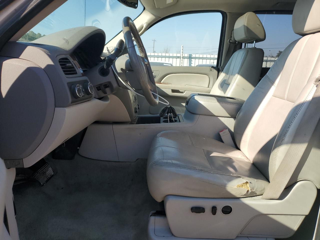 2009 GMC Sierra - Image 7