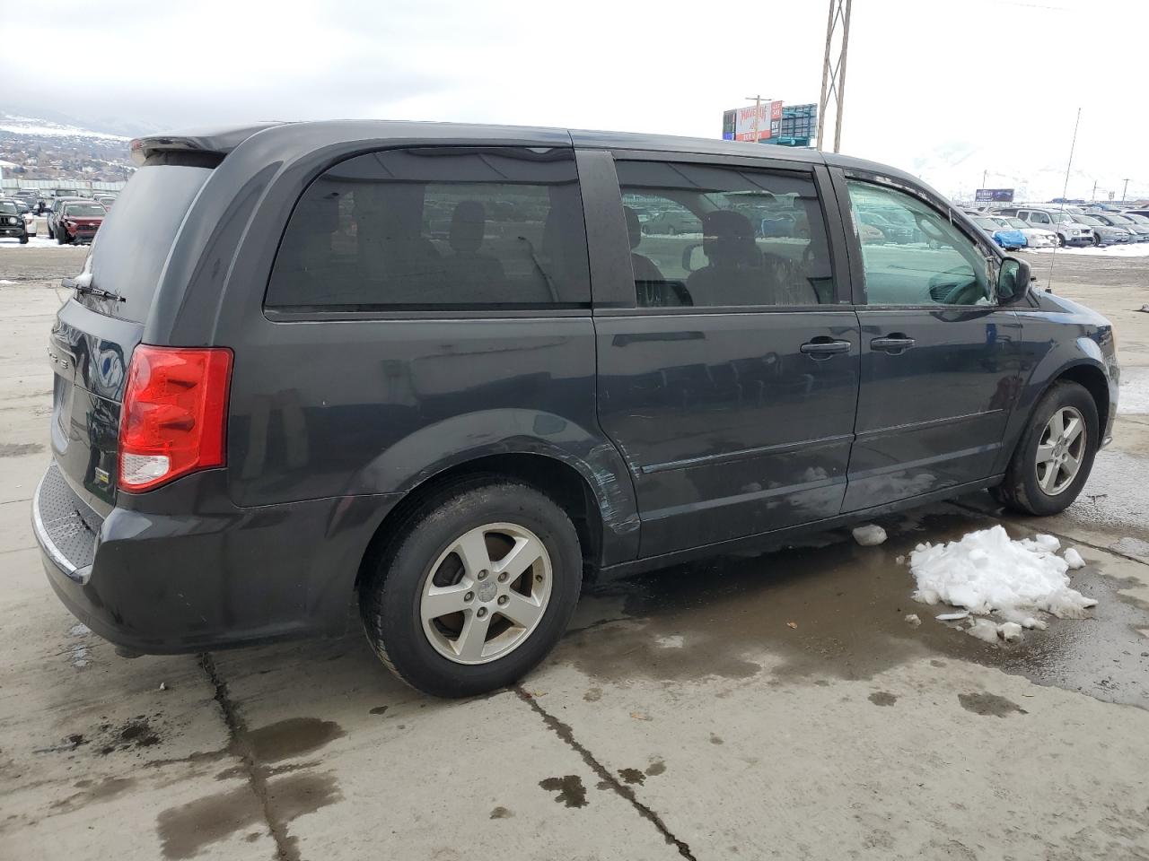 2012 Dodge Caravan - Image 3