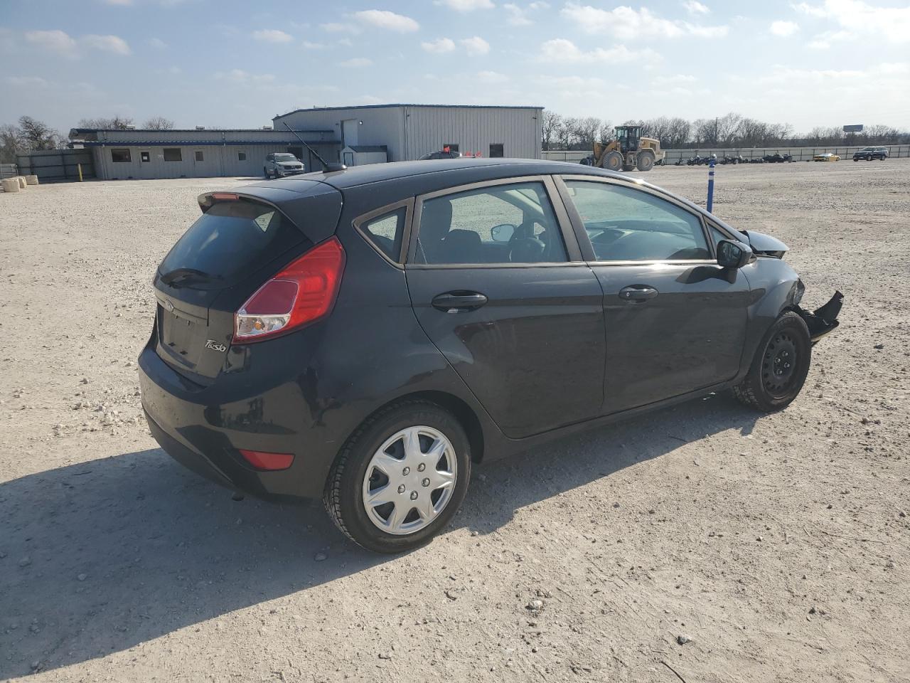 2015 Ford Fiesta - Image 3