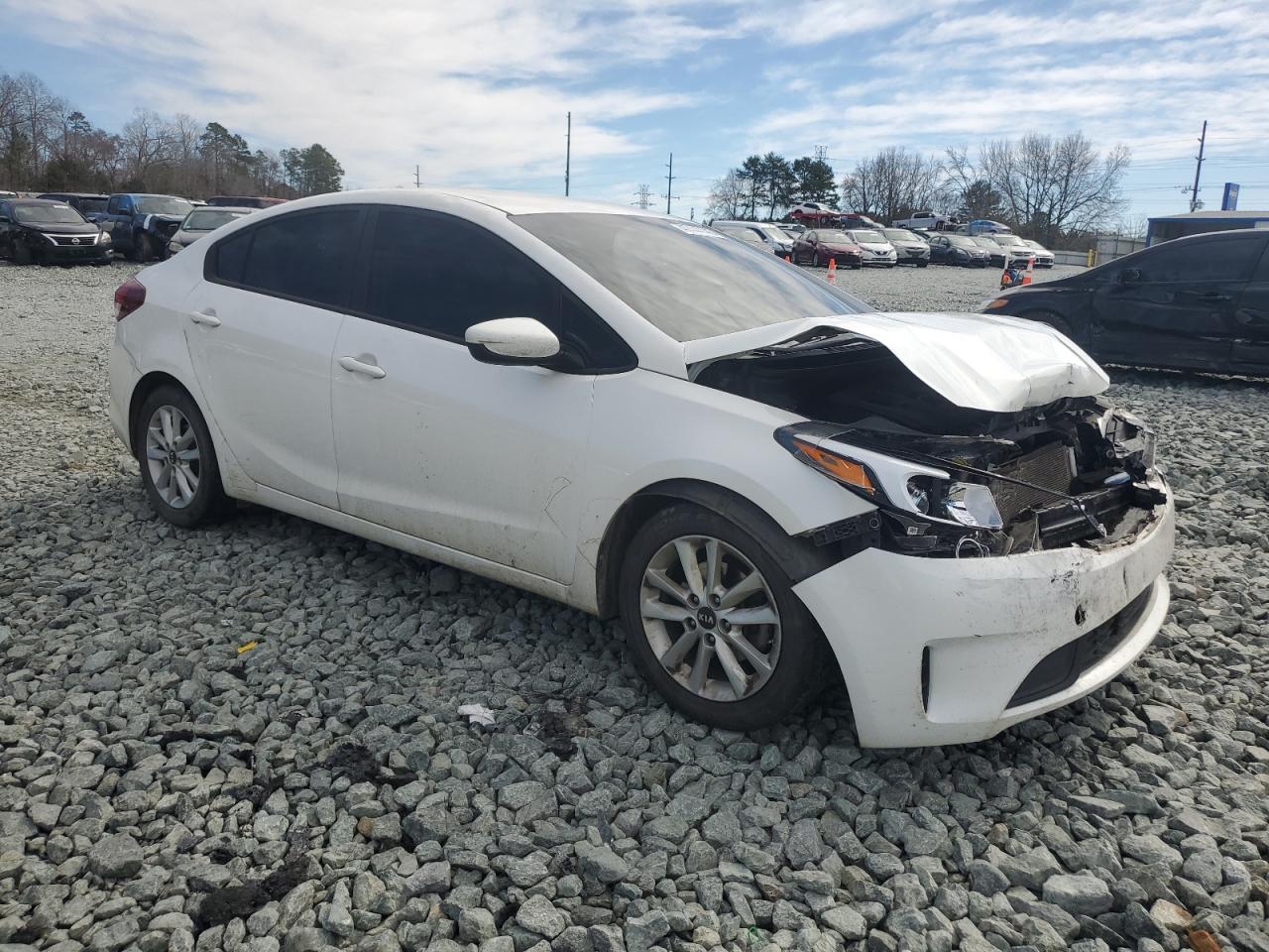 2017 Kia Forte - Image 4