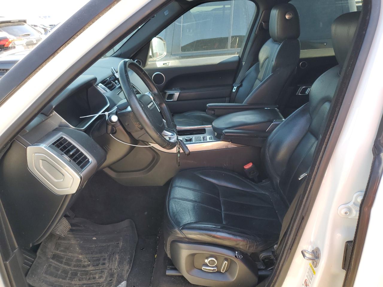 2017 Land Rover Range Rover - Image 7