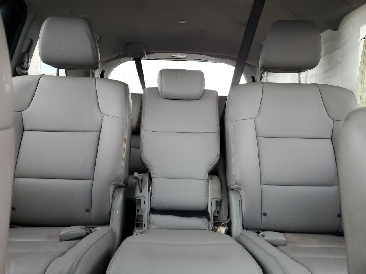 2014 Honda Odyssey - Image 10