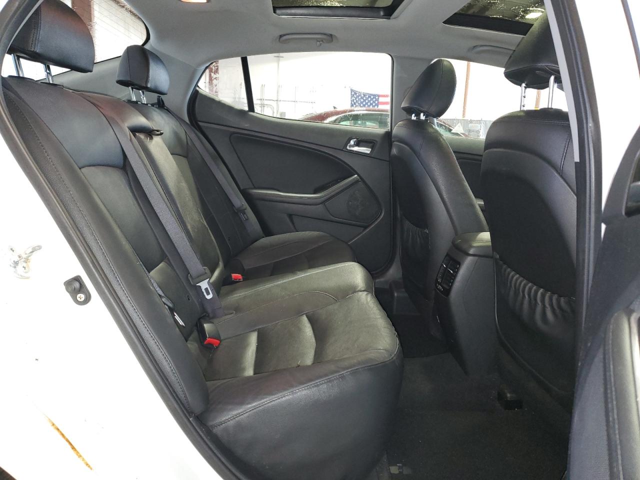 2014 Kia Optima - Image 10