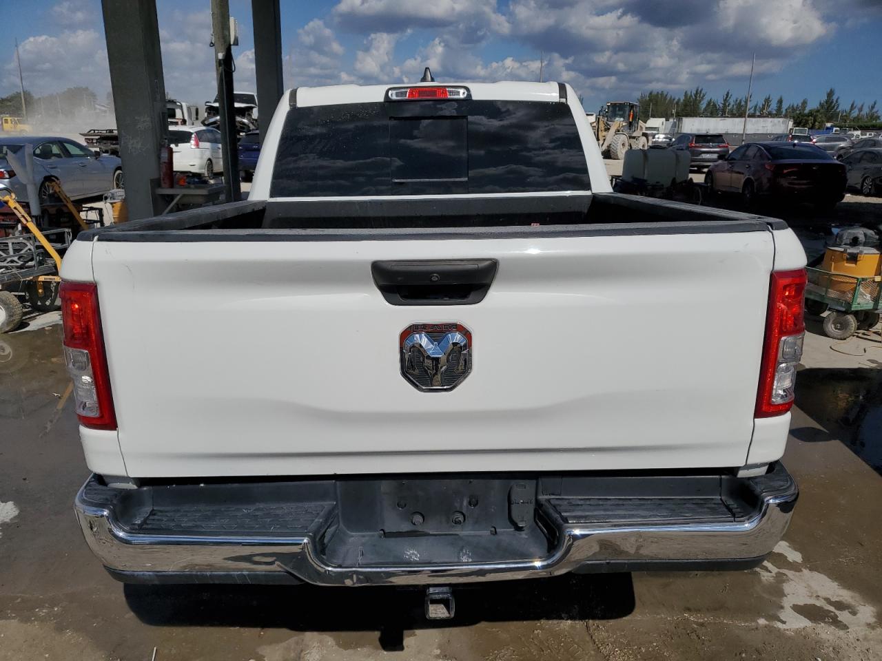 2019 RAM 1500 - Image 6