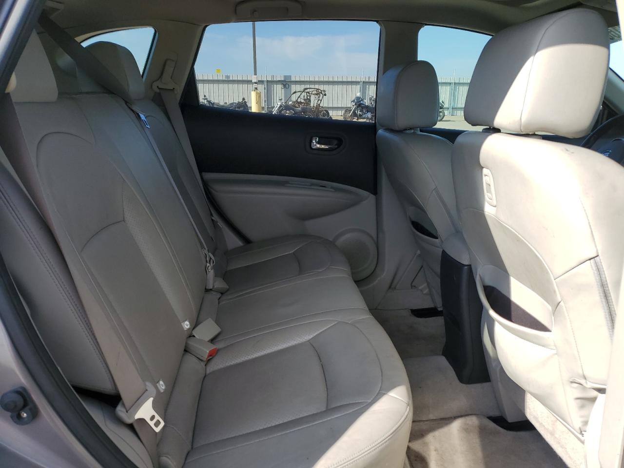 2012 Nissan Rogue - Image 11