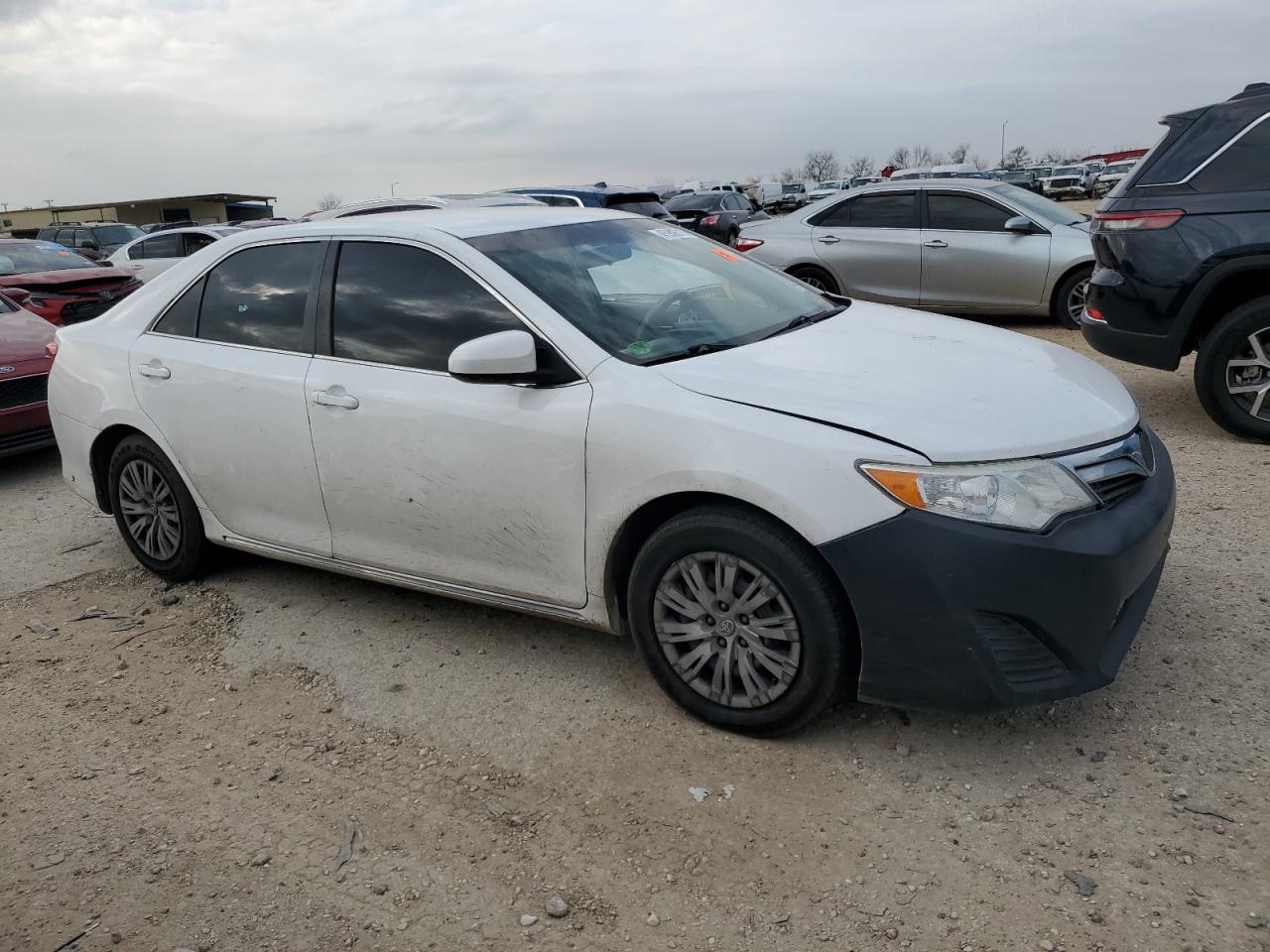 2014 Toyota Camry - Image 4