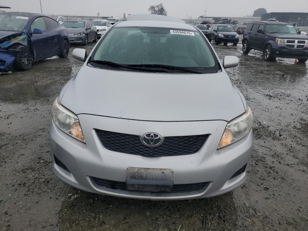 2010 Toyota Corolla - Image 5