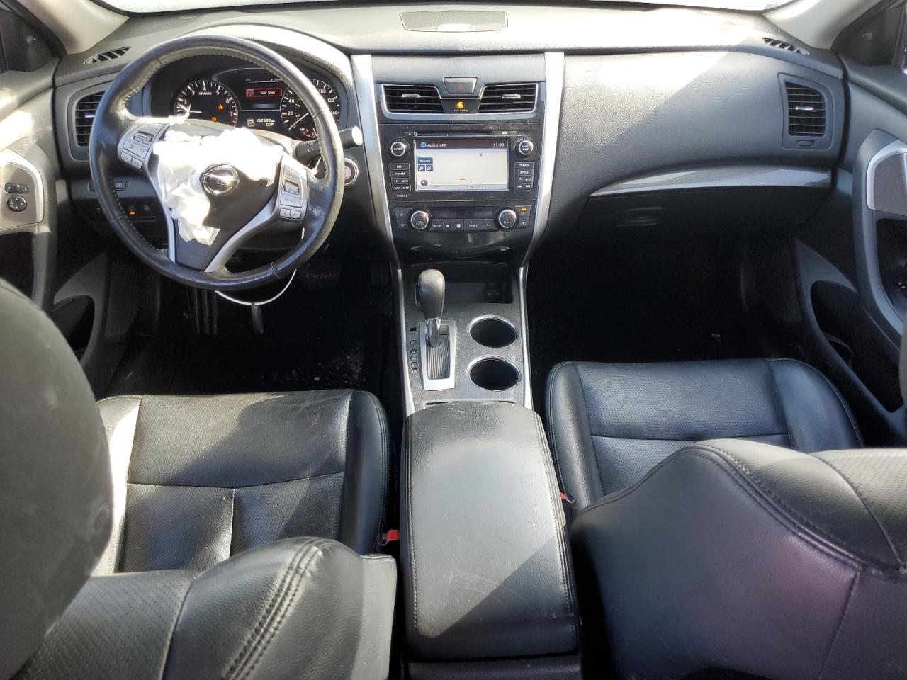 2015 Nissan Altima - Image 8
