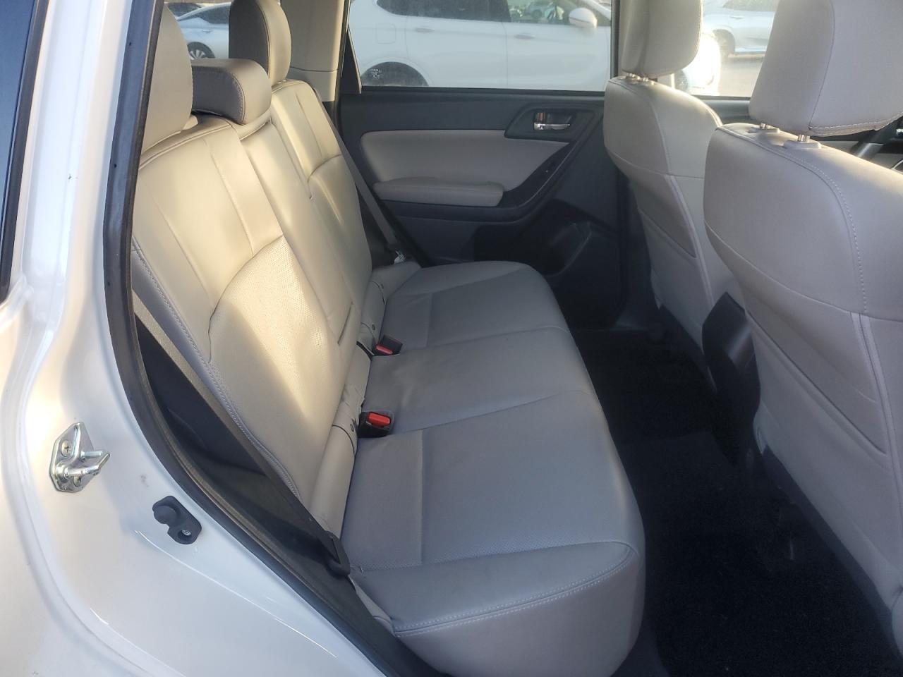 2014 Subaru Forester - Image 11