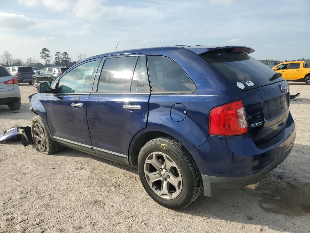 2011 Ford Edge - Image 2