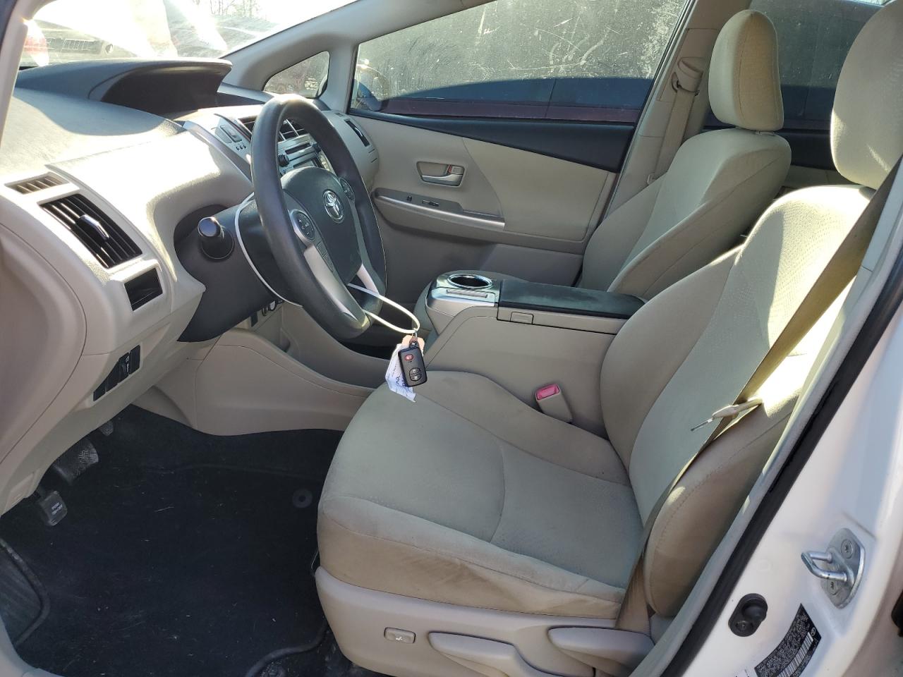 2012 Toyota Prius - Image 7
