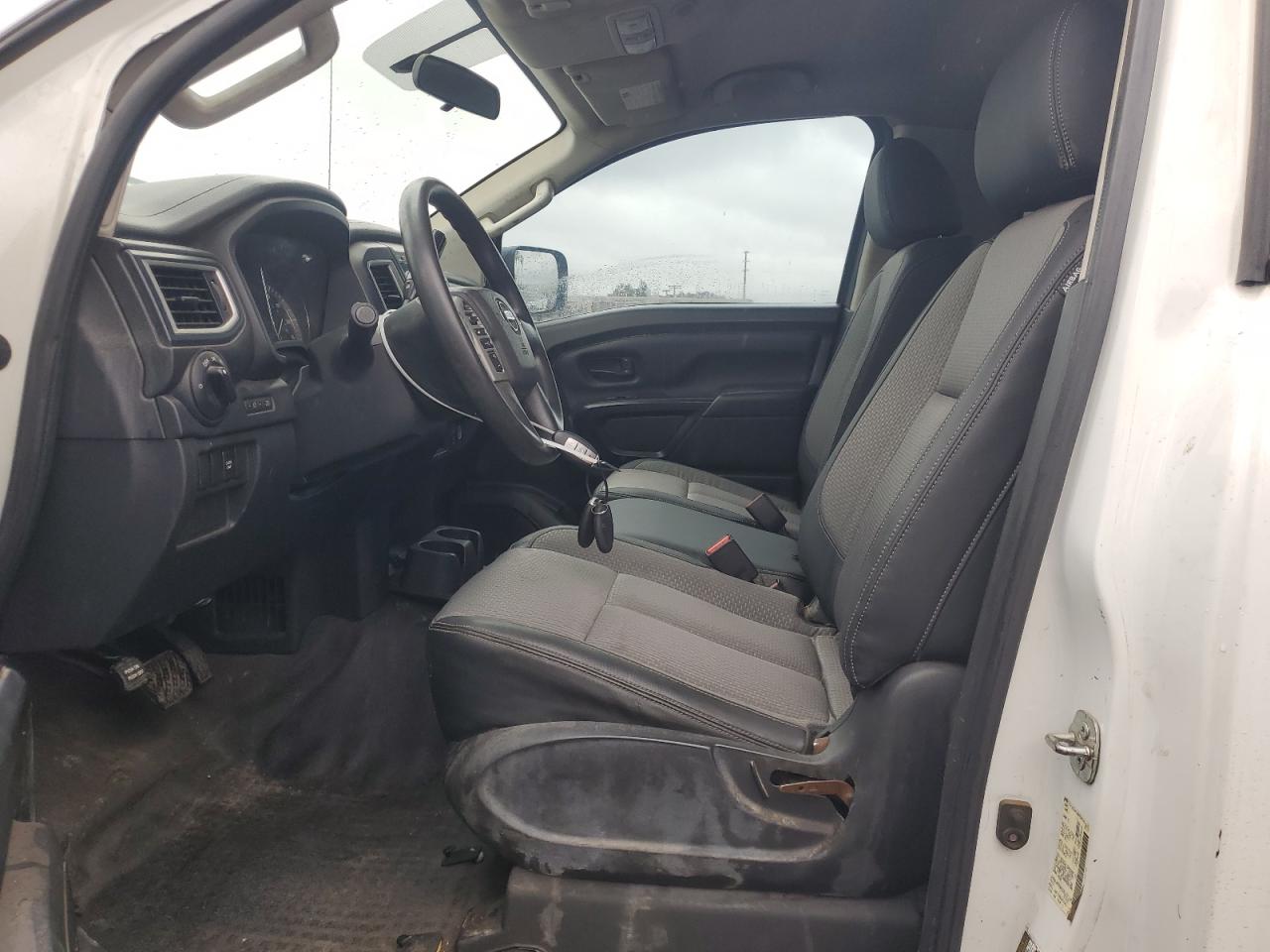 2017 Nissan Titan - Image 7