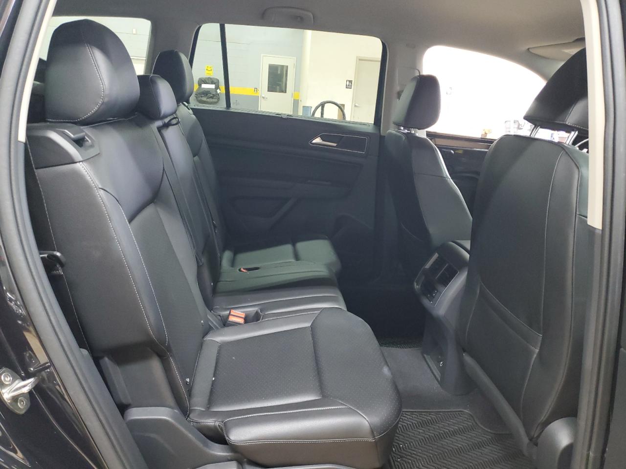 2019 Volkswagen Atlas - Image 11